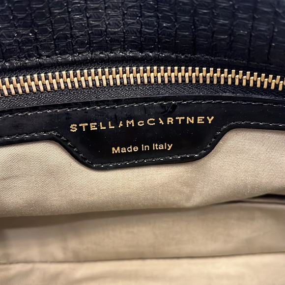 💕HP💕Stella McCartney black faux leather and gold clutch - Picture 13 of 16